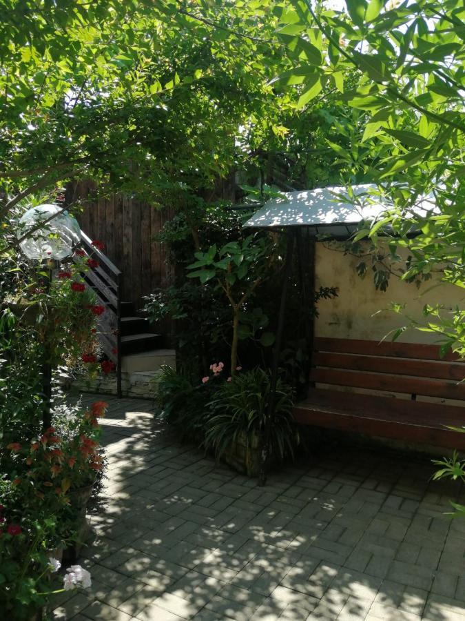 Hotel Magnoliia Sochumi Exterior foto